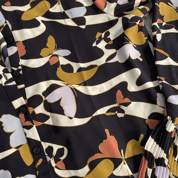 Ann Taylor Floral-Print pleated crepe blouse - XS - Picture 4 of 5